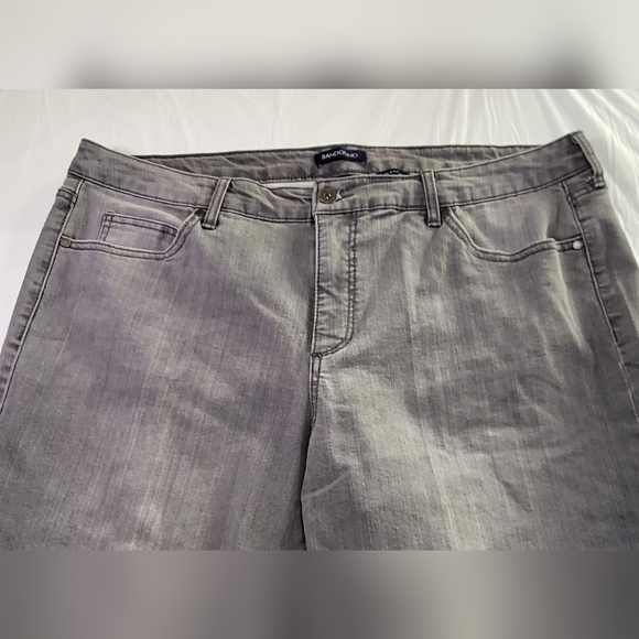 BANDOLINO Jeans Mandie Straight Leg Stretch Gray Denim - Plus Size 20W - Picture 3 of 7